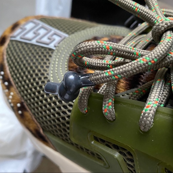 Versace Chain Reaction Sneaker - Picture 8 of 8